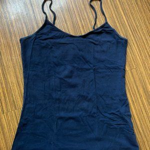 Simply styled navy tank size M